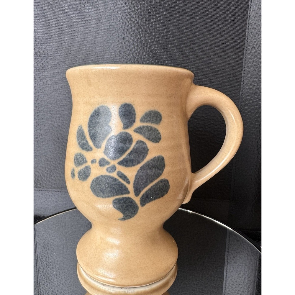 Vintage Pfaltzgraff Folk Art Pedestal Coffee Mug Grandmug Stoneware USA